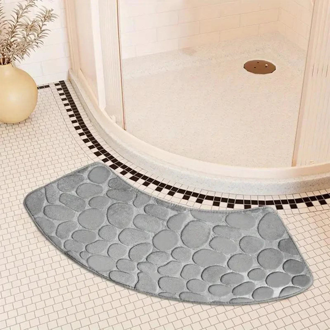 Alera | Non Slip Bath Mat – Curved Design, Polyester Material 5