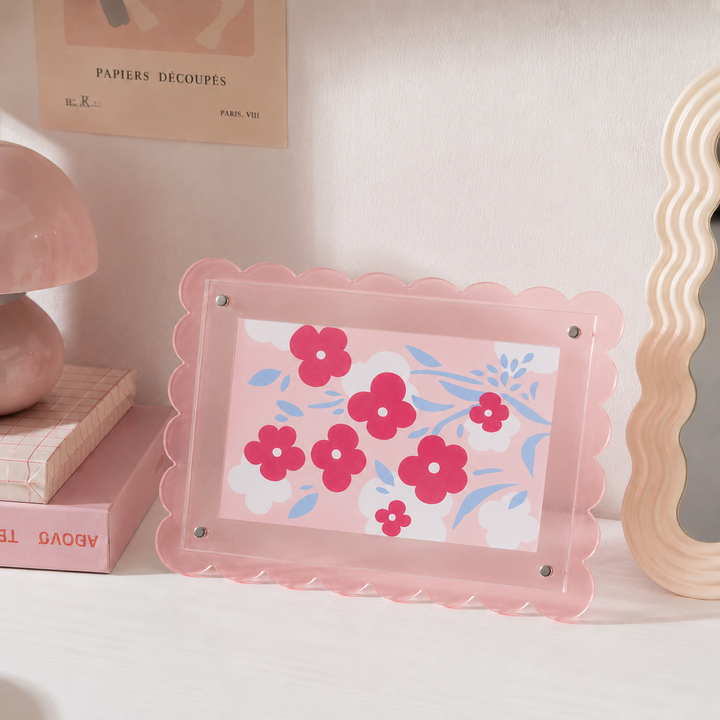 Zinny Scalloped Acrylic Photo Frame | 7-Inch Colorful Desk Display