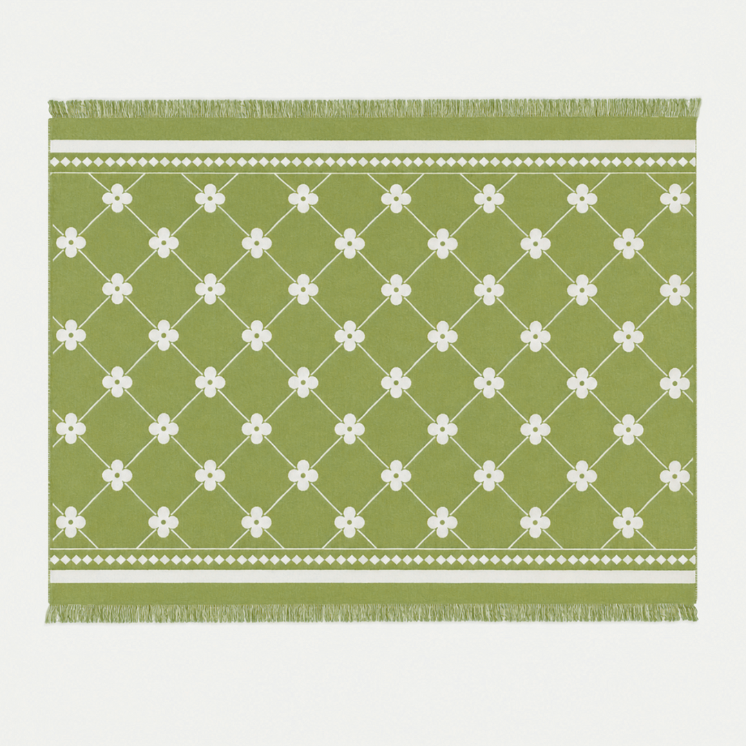 Naveo | Fringed Clover Jacquard Chenille Sofa Throw Cover for Couch