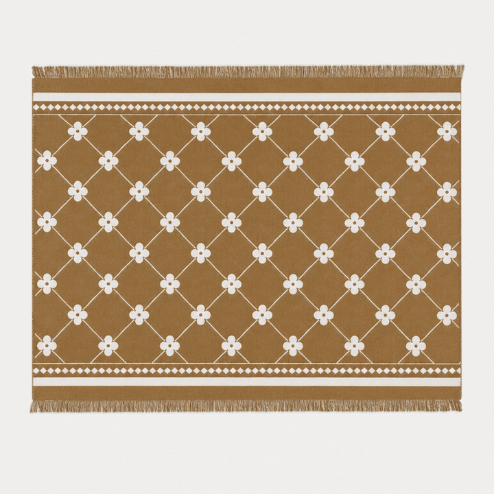 Naveo | Fringed Clover Jacquard Chenille Sofa Throw Cover for Couch