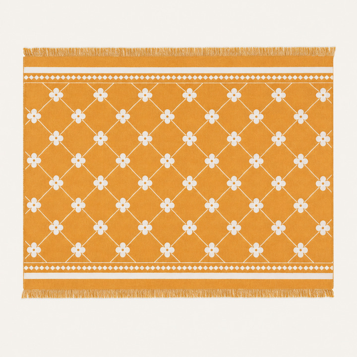 Naveo | Fringed Clover Jacquard Chenille Sofa Throw Cover for Couch