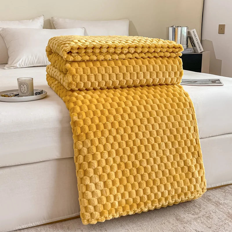 Elara | Checkered Blanket – Soft Velvet Fabric, Cozy Design 1
