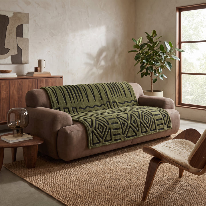 Noma | Fleece Sofa Throw Cover with Oversized Abstract Geometric Pattern