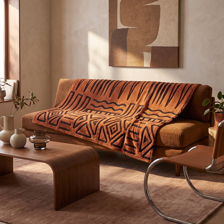 Noma | Fleece Sofa Throw Cover with Oversized Abstract Geometric Pattern