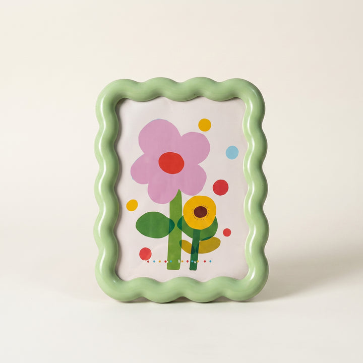Squiggo Wavy Scalloped Frame | Colorful Squiggle Photo Frame for Desk or Wall