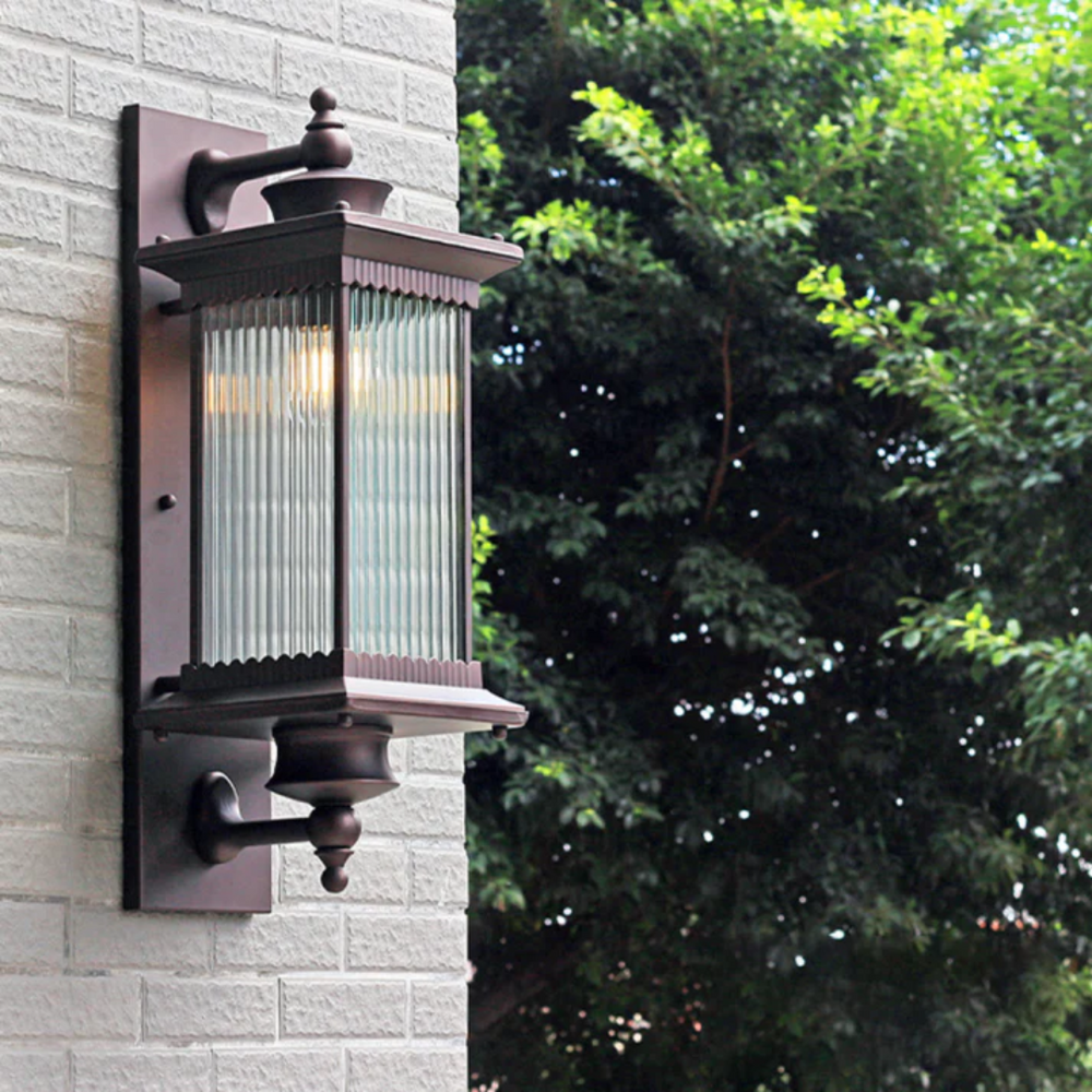 Lunara | Outdoor Wall Lantern – Weatherproof Design, Aluminum & Glass 1