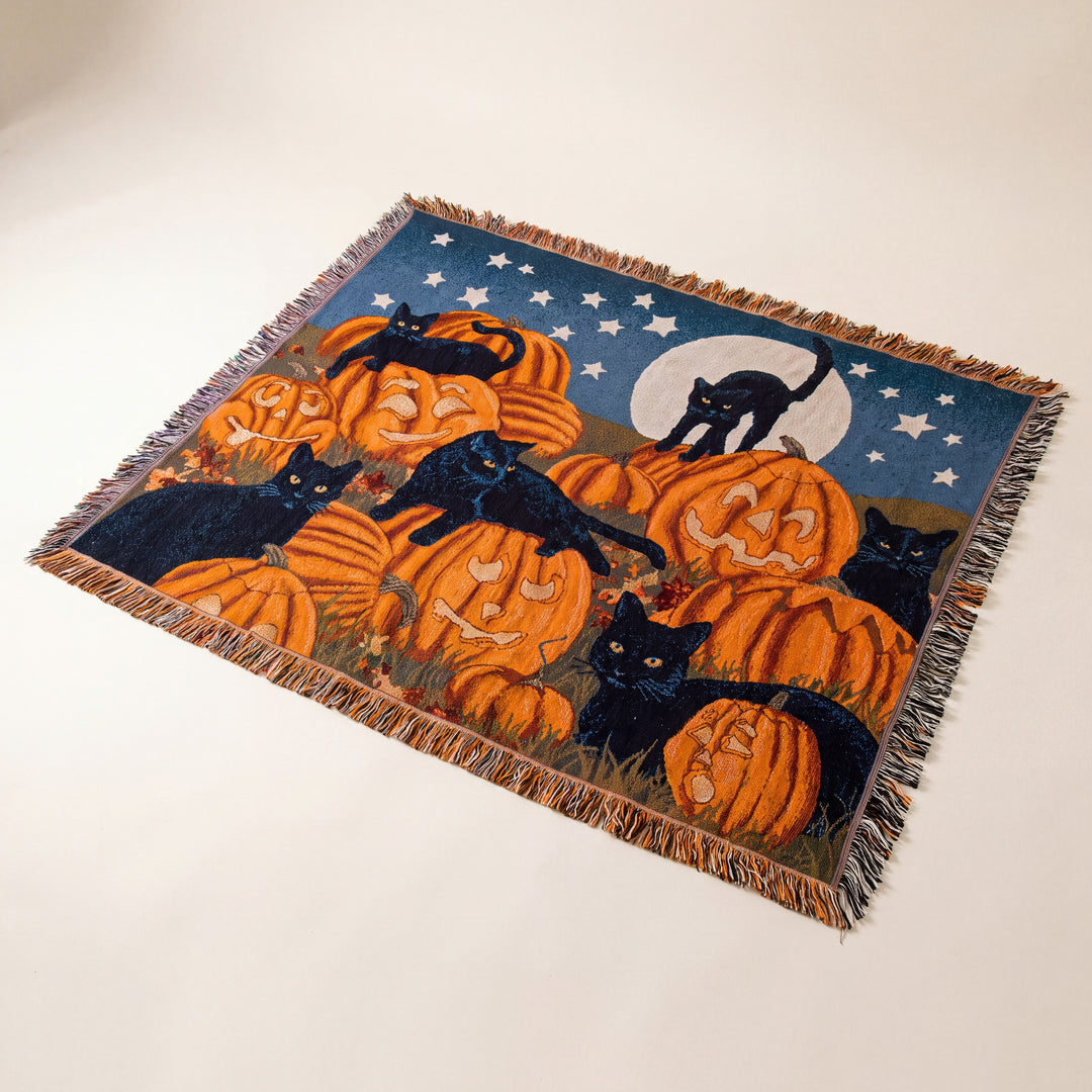 Merlin | Halloween Woven Throw Blanket Black Cat Jacquard Tassel Blanket