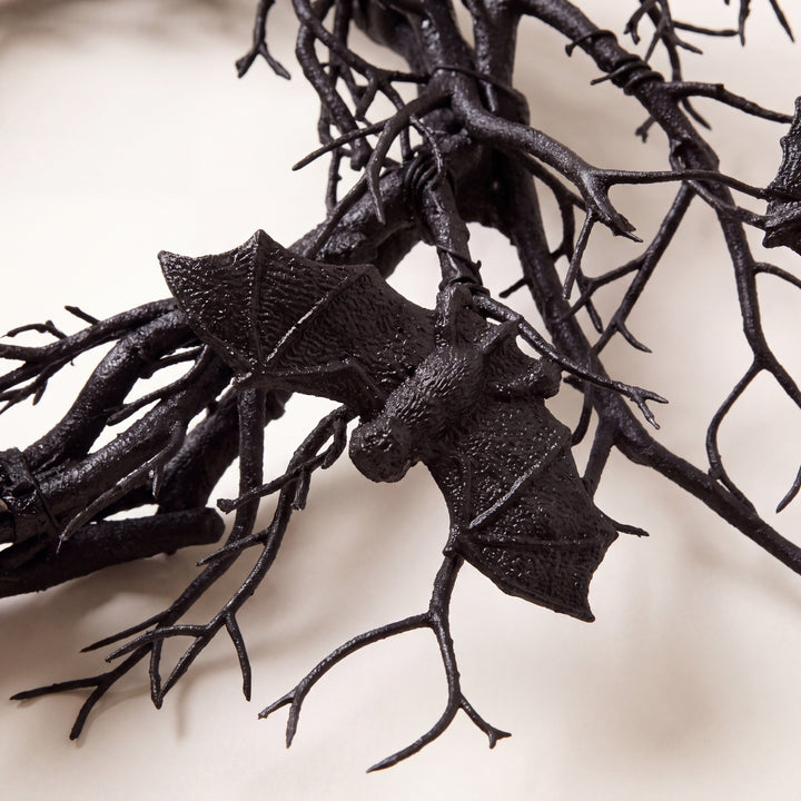 Noctra | Lighted Black Bat Branch Wreath Gothic Halloween Wall Decor