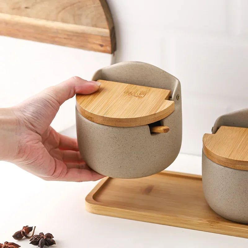 Kanso Ceramic Spice Pot – Japanese-Style Seasoning Jar