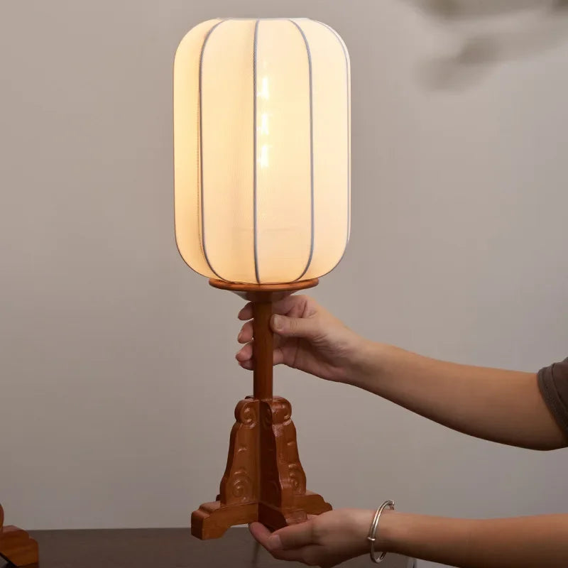 Solin Fabric Floor Lamp – Wooden Base with Soft Ambient Light