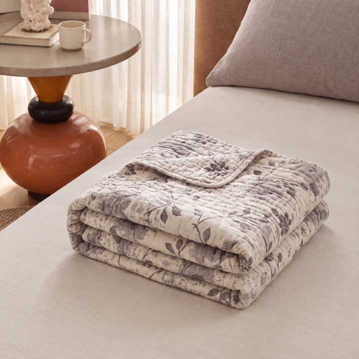 Posie | Gauze Summer Quilt, Lightweight Throw Blanket