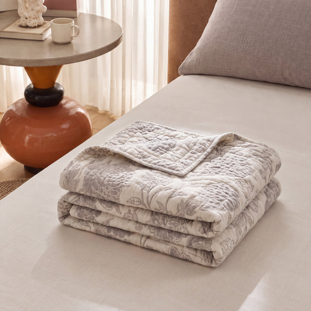 Posie | Gauze Summer Quilt, Lightweight Throw Blanket