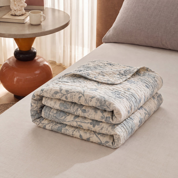Posie | Gauze Summer Quilt, Lightweight Throw Blanket