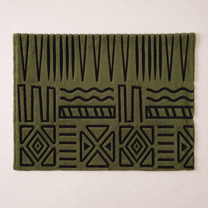 Noma | Fleece Sofa Throw Cover with Oversized Abstract Geometric Pattern